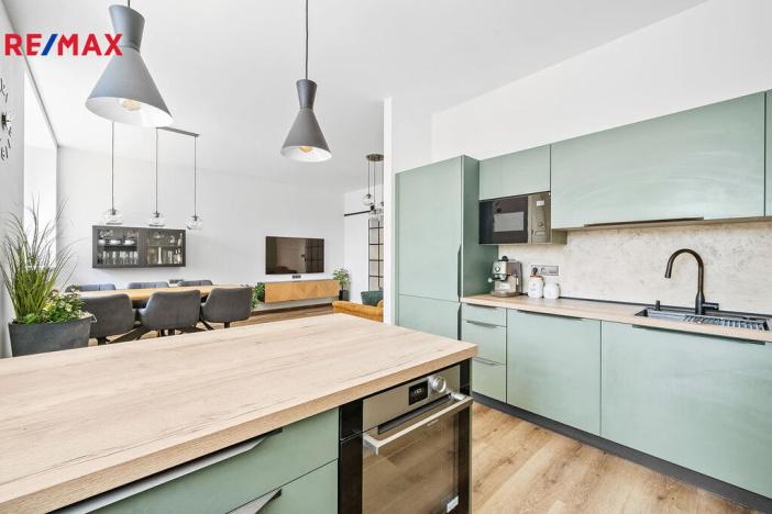 Prodej bytu 3+kk, Hradec Králové, Resslova, 82 m2