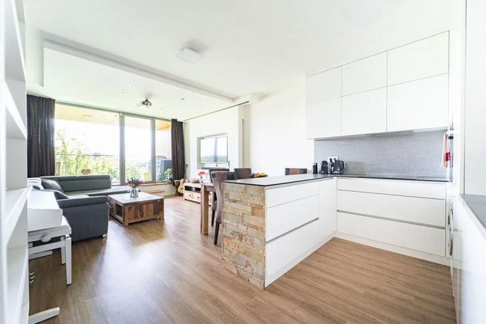 Prodej bytu 3+kk, Praha, Mezitraťová, 65 m2