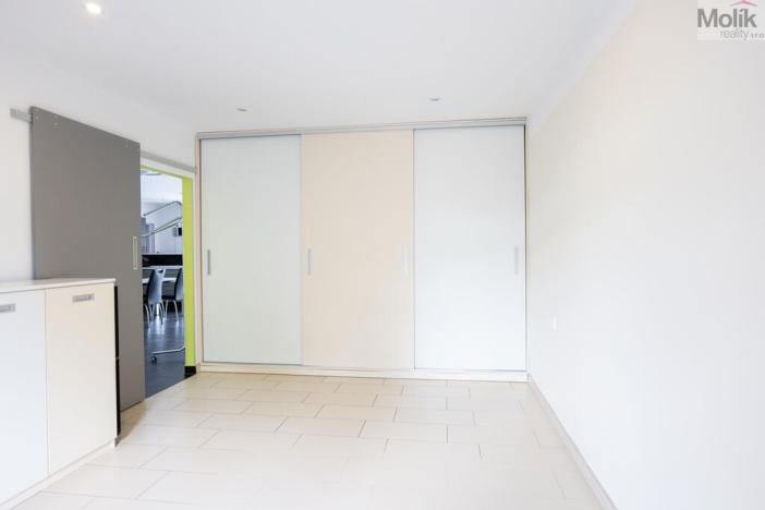 Prodej kanceláře, Skršín, 500 m2