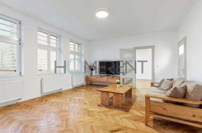 Prodej bytu 3+1, Liberec - Liberec III-Jeřáb, nám. Soukenné, 106 m2