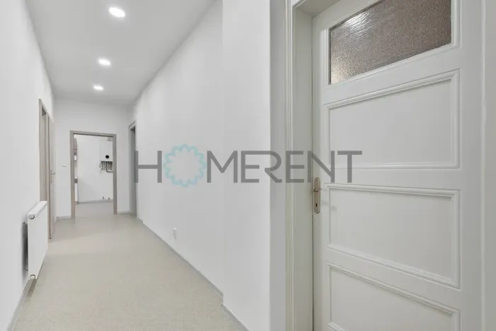 Prodej bytu 3+1, Liberec - Liberec III-Jeřáb, nám. Soukenné, 106 m2