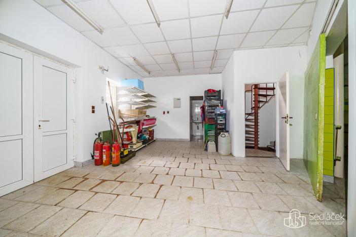 Prodej komerční nemovitosti, Sokolov, Závodu míru, 340 m2