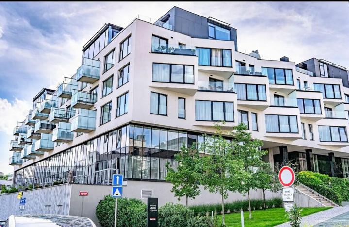 Prodej bytu 3+kk, Praha - Smíchov, Kobrova, 183 m2