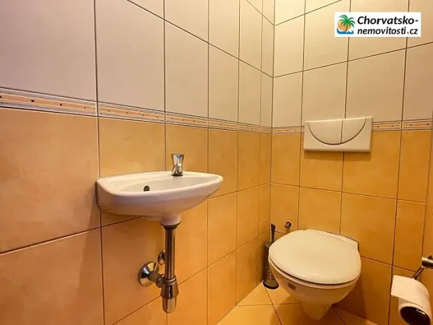 Prodej bytu 3+kk, Novalja, Chorvatsko, 59 m2