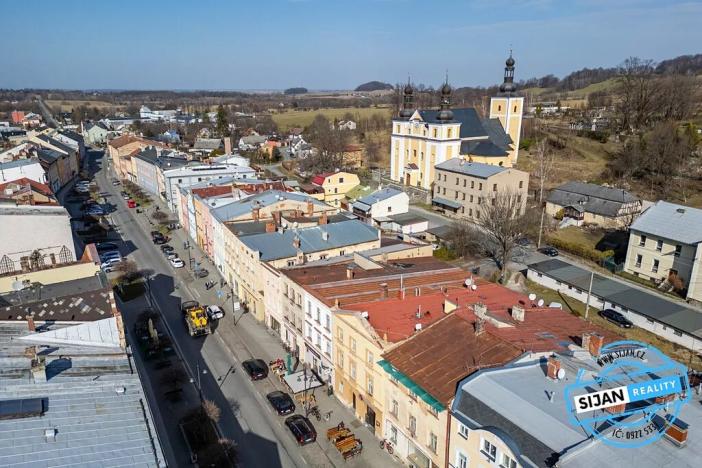 Prodej rodinného domu, Zlaté Hory, nám. Svobody, 300 m2