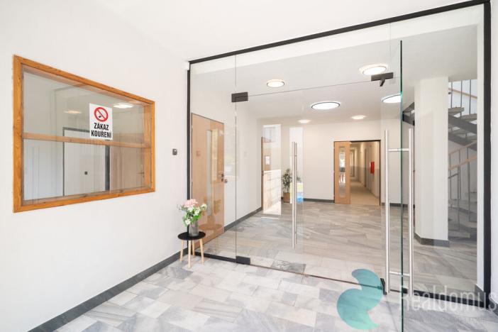Pronájem kanceláře, České Budějovice, Školní, 349 m2