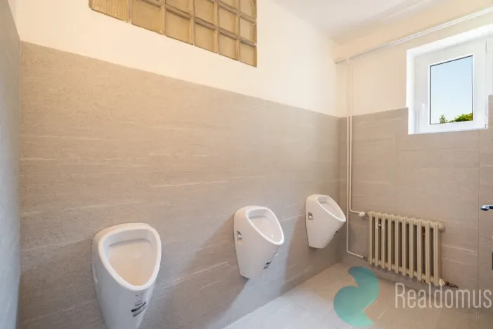 Prodej kanceláře, České Budějovice, Školní, 1260 m2