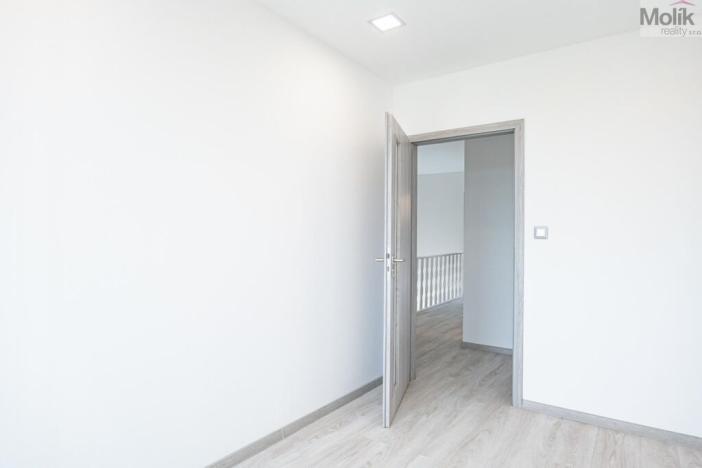 Prodej rodinného domu, Radonice, 152 m2