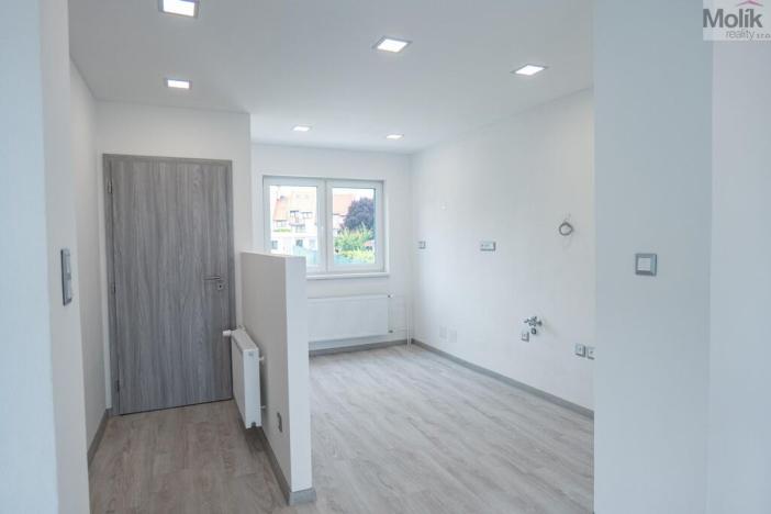 Prodej rodinného domu, Radonice, 152 m2