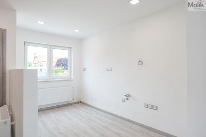 Prodej rodinného domu, Radonice, 152 m2