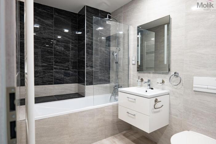 Prodej rodinného domu, Radonice, 152 m2