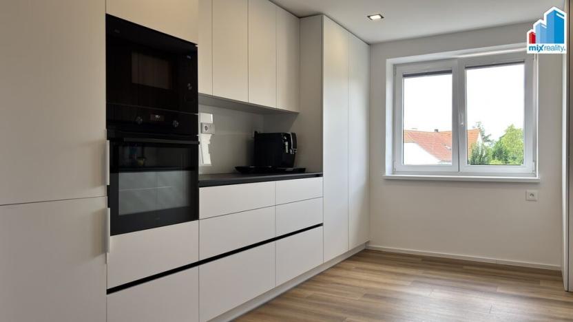 Prodej bytu 2+1, Zbůch, Plzeňská, 49 m2