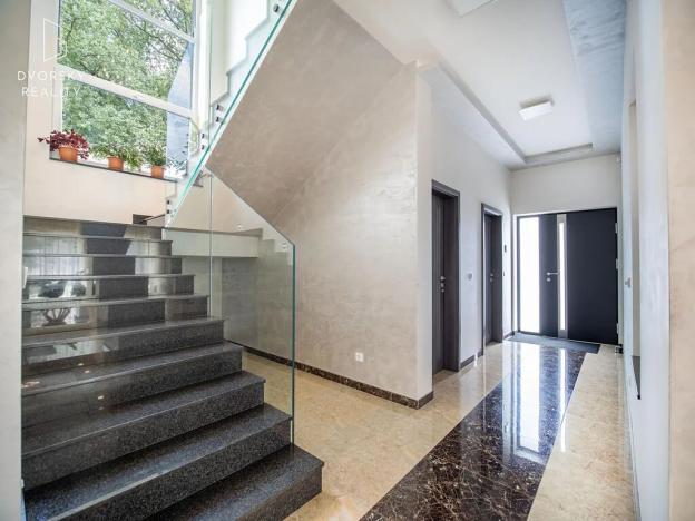 Prodej rodinného domu, Květnice, Krokusová, 243 m2