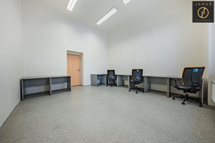 Pronájem kanceláře, Kladno, Huťská, 449 m2