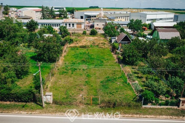 Prodej komerčního pozemku, Znojmo - Přímětice, 923 m2