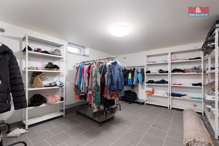 Prodej obchodního prostoru, Kravaře, Náměstí, 180 m2