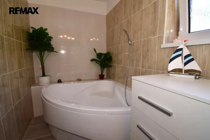 Prodej vícegeneračního domu, Protivín - Myšenec, 190 m2