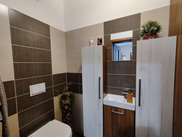 Prodej rodinného domu, Veleň - Mírovice, Okružní, 124 m2