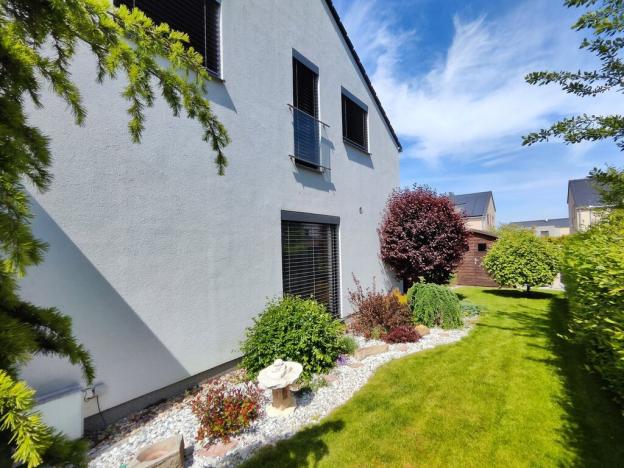 Prodej rodinného domu, Veleň - Mírovice, Okružní, 124 m2