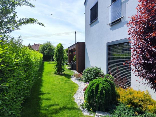 Prodej rodinného domu, Veleň - Mírovice, Okružní, 124 m2