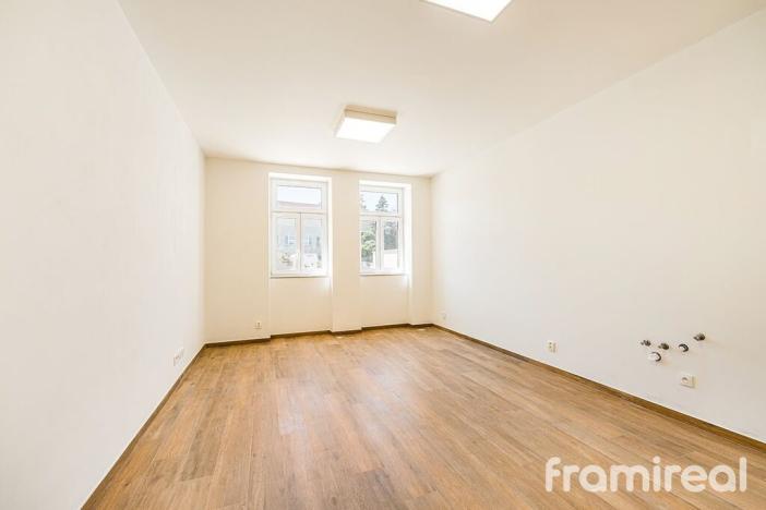 Prodej bytu 1+kk, Kroměříž, Albertova, 38 m2