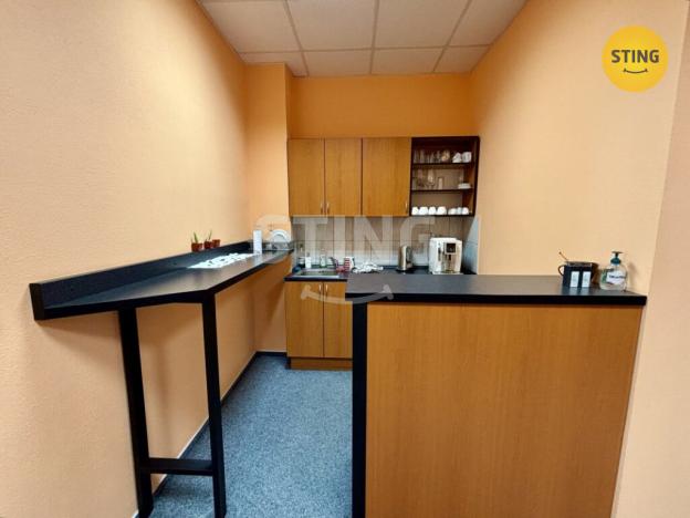 Pronájem kanceláře, Sviadnov, 92 m2