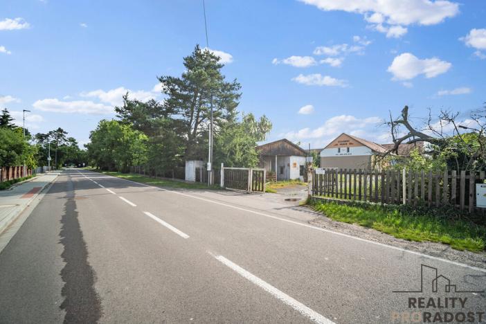 Prodej zemědělského objektu, Přelouč - Mělice, 7117 m2