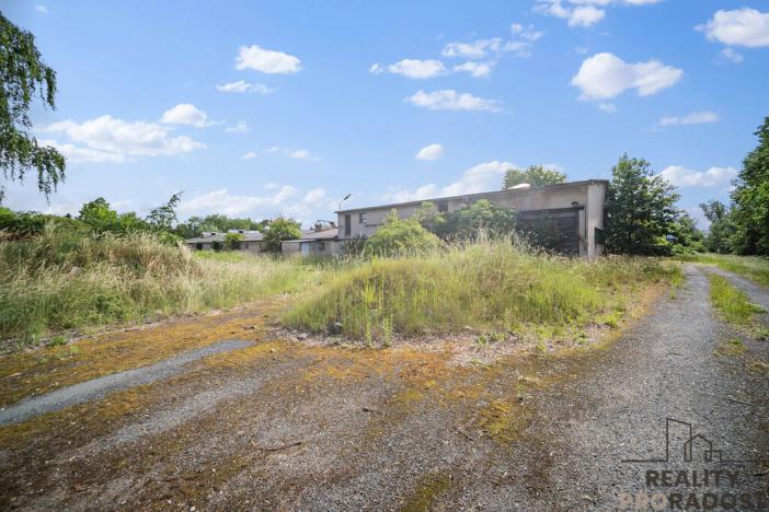 Prodej zemědělského objektu, Přelouč - Mělice, 7117 m2