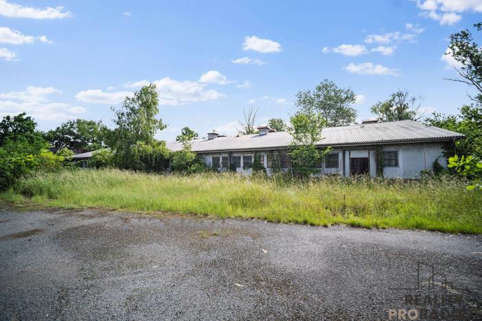 Prodej zemědělského objektu, Přelouč - Mělice, 7117 m2