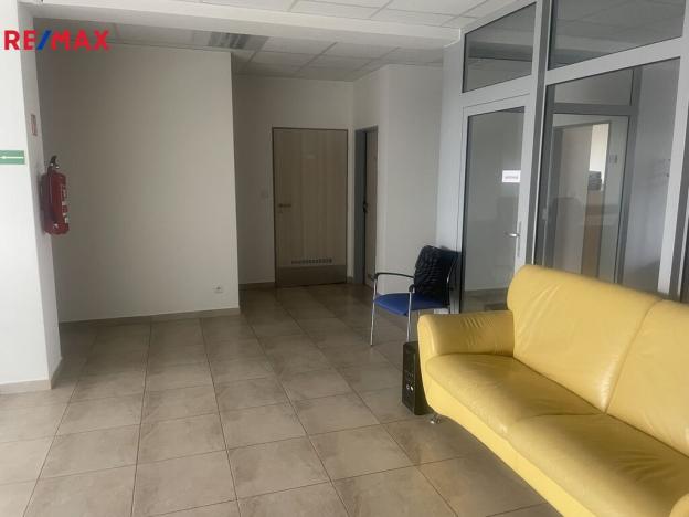 Prodej výrobních prostor, Zlín, 729 m2