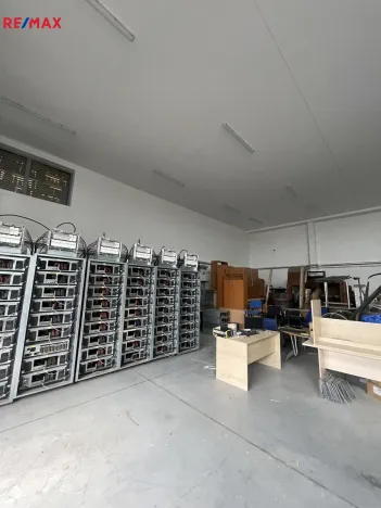 Prodej výrobních prostor, Zlín, 729 m2