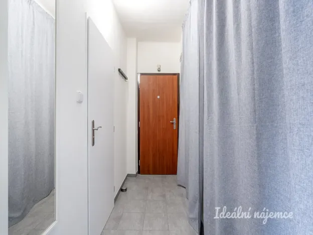 Pronájem bytu 2+kk, Praha - Strašnice, U kombinátu, 46 m2
