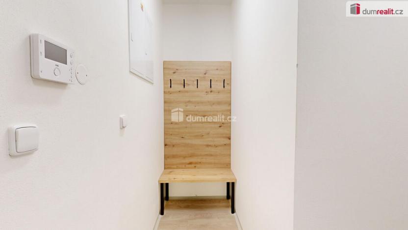 Pronájem bytu 2+kk, Opava - Město, Dolní náměstí, 95 m2