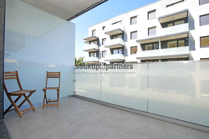 Prodej bytu 1+kk, Praha, Čakovická, 34 m2