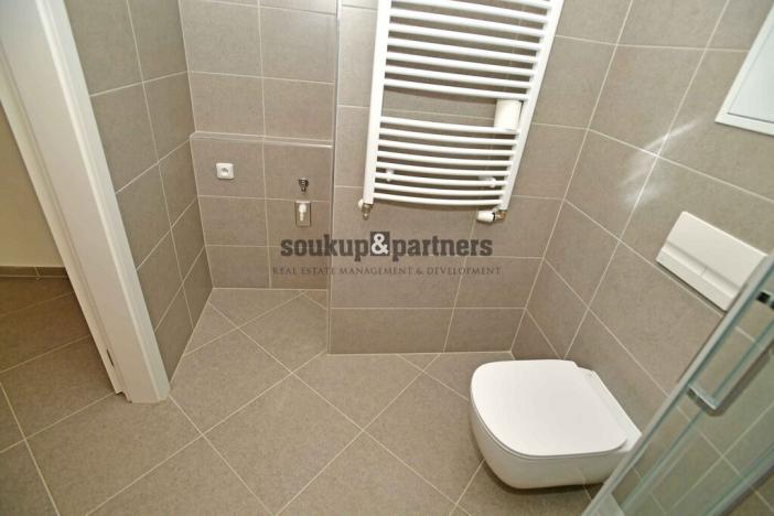 Prodej bytu 1+kk, Praha, Čakovická, 34 m2