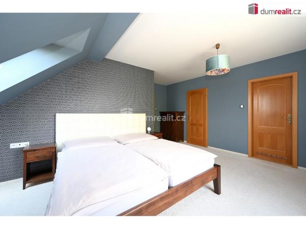 Prodej rodinného domu, Šestajovice, Ve Skále, 248 m2