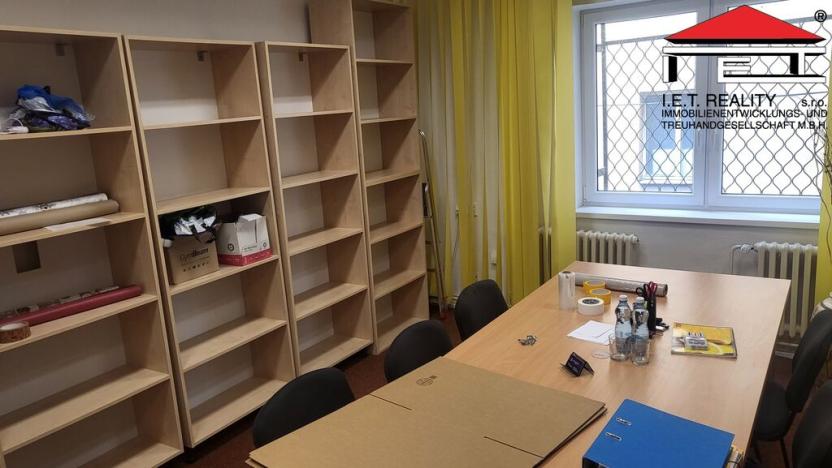 Pronájem kanceláře, Ostrava, Veleslavínova, 78 m2
