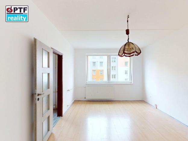 Prodej bytu 3+1, Volary, Sídl. Míru, 69 m2