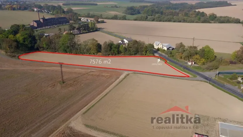 Prodej stavebního pozemku, 7575 m², Brumovice, Skrochovice