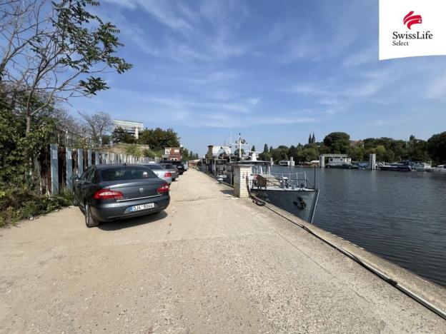 Prodej - jiné, Praha - Hlubočepy, Strakonická, 35 m2