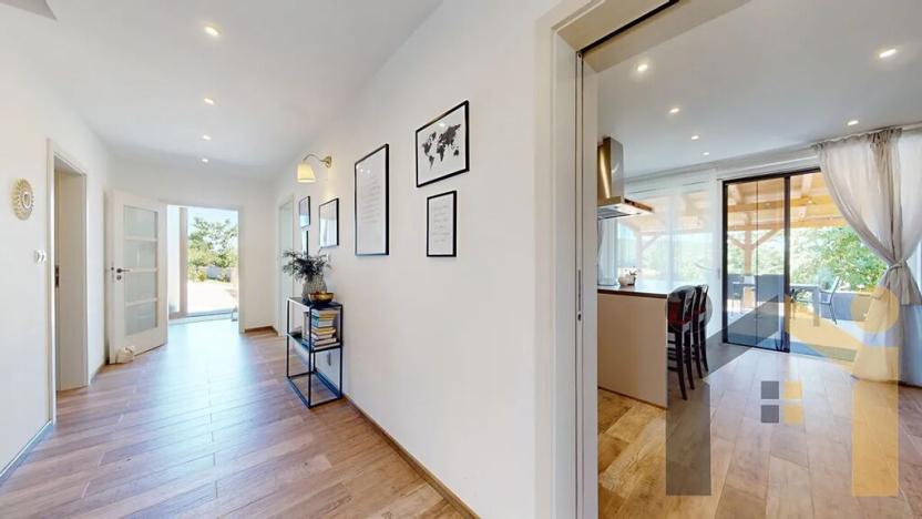 Prodej rodinného domu, Vinařice, 269 m2