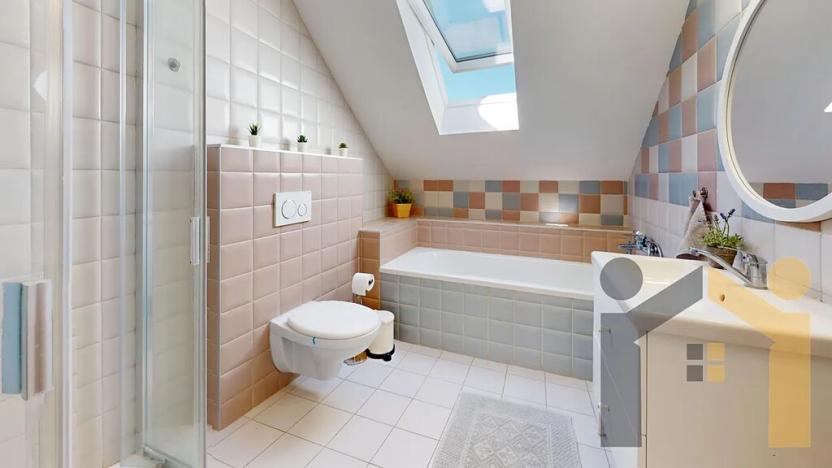 Prodej rodinného domu, Vinařice, 269 m2