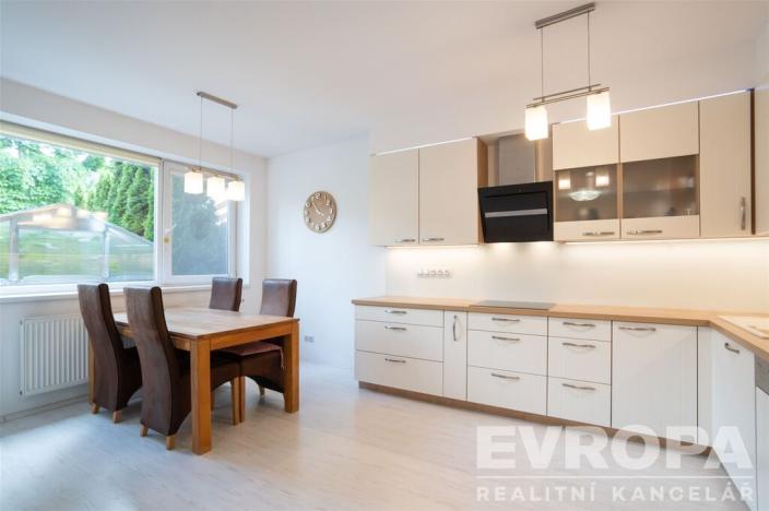 Prodej rodinného domu, Praha - Řeporyje, Dělená, 155 m2