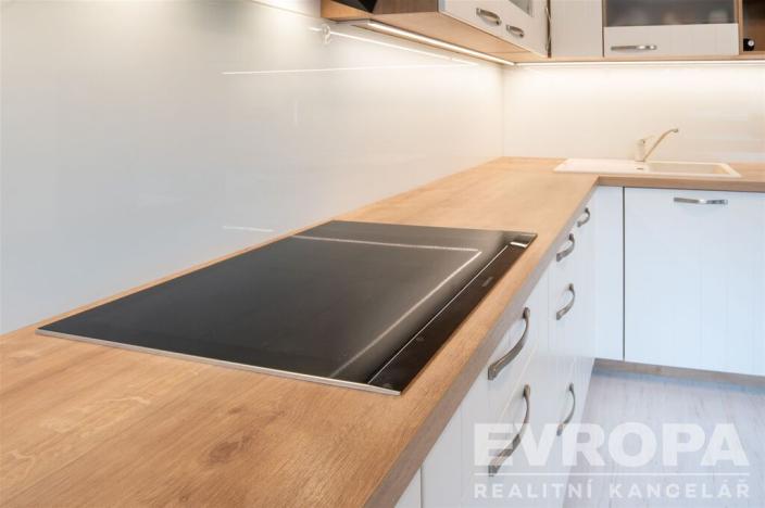 Prodej rodinného domu, Praha - Řeporyje, Dělená, 155 m2