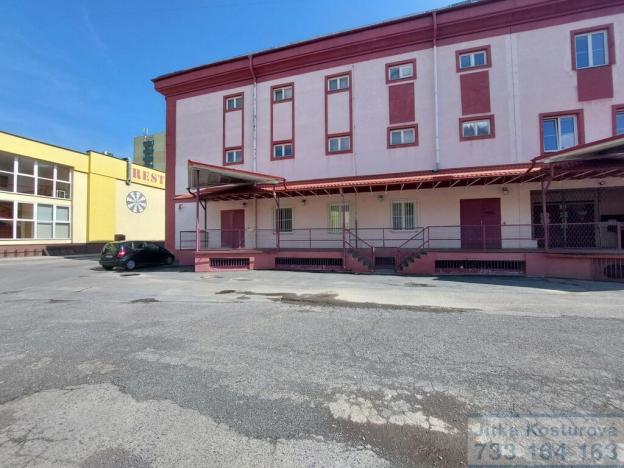 Pronájem skladu, Krnov - Pod Bezručovým vrchem, Albrechtická, 288 m2