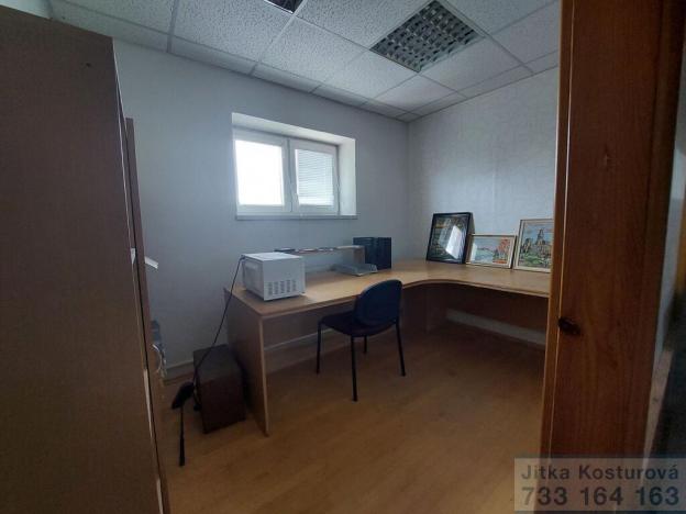 Pronájem skladu, Krnov - Pod Bezručovým vrchem, Albrechtická, 288 m2