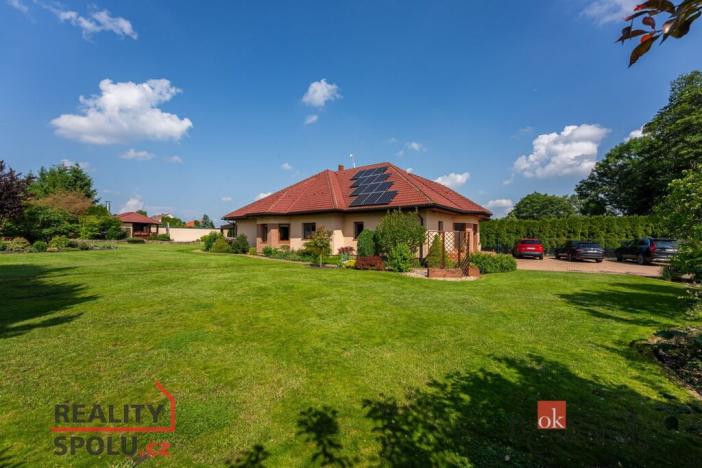 Prodej rodinného domu, Mokrovousy, 221 m2