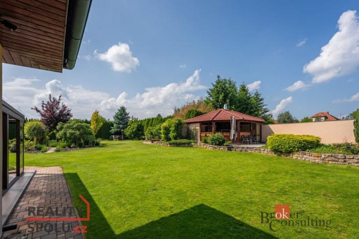 Prodej rodinného domu, Mokrovousy, 221 m2