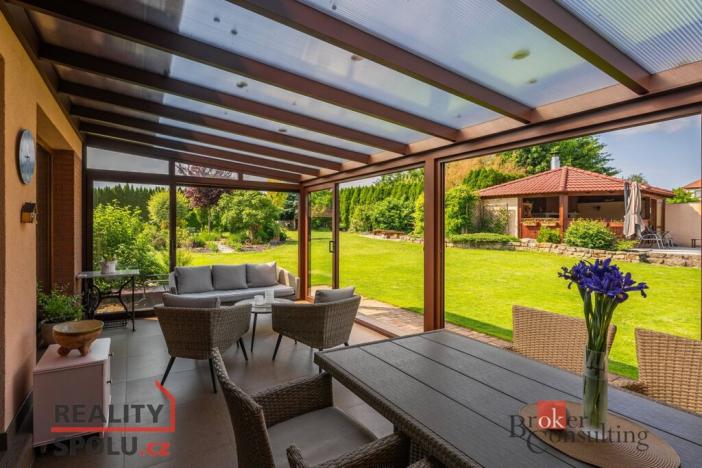 Prodej rodinného domu, Mokrovousy, 221 m2