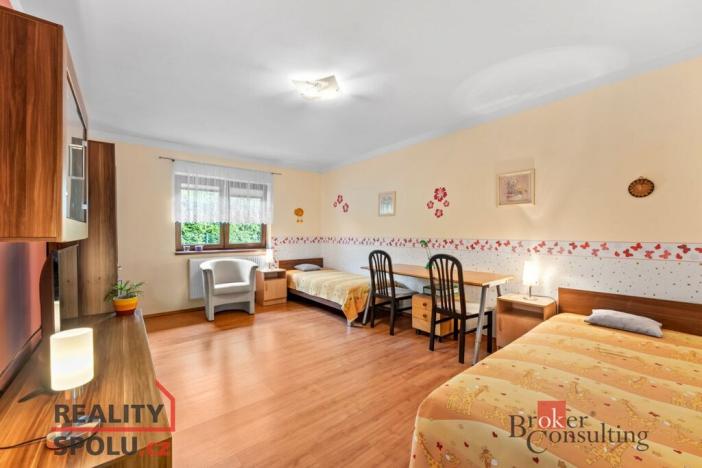 Prodej rodinného domu, Mokrovousy, 221 m2